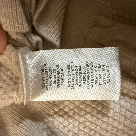 Tahari Cream Crew Neck Sweater with Ribbed Detailing - Picture 4 of 6